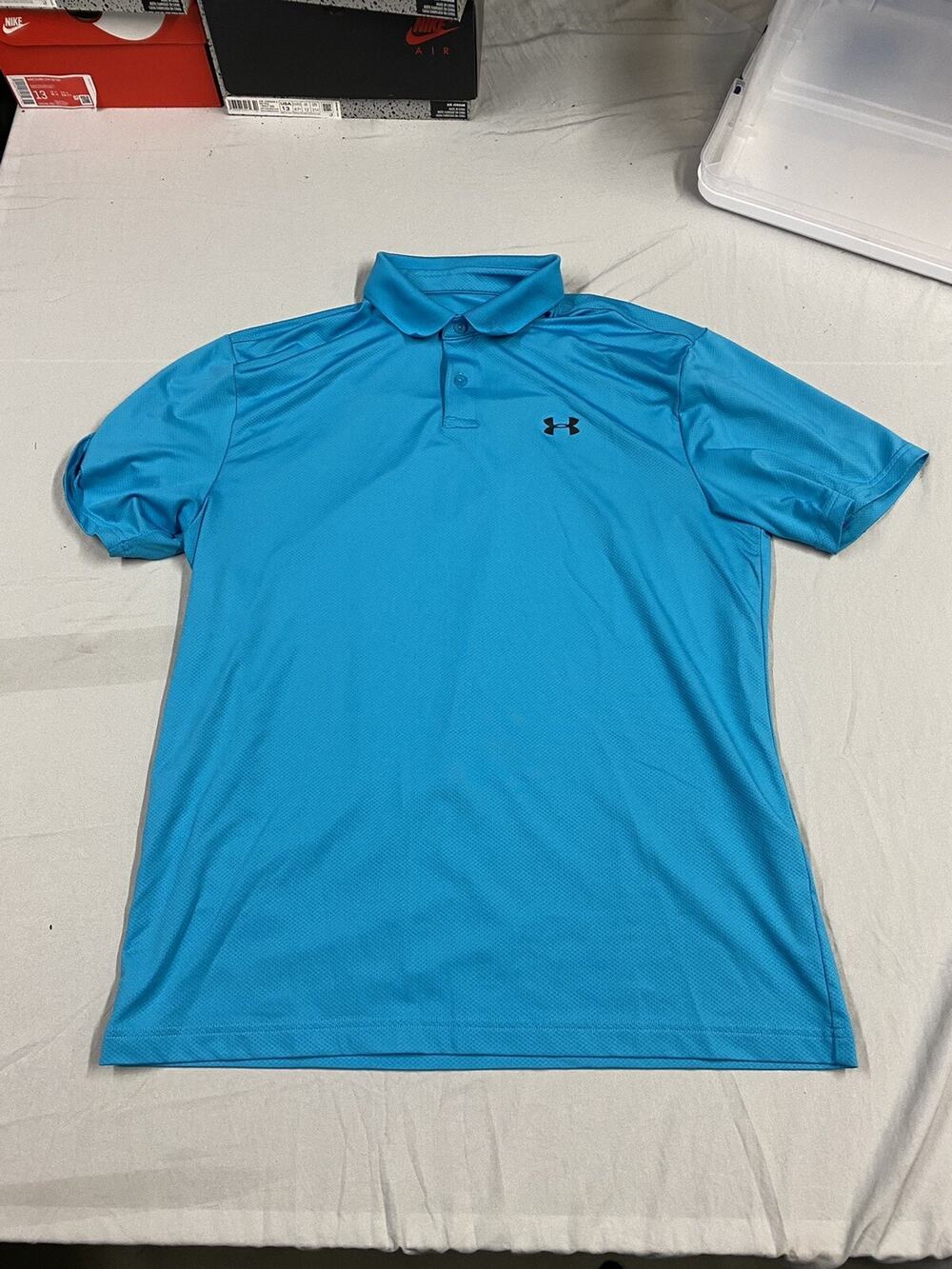 Under Armour Loose Blue Short Sleeve Performance Polo Size Large Soft Logo